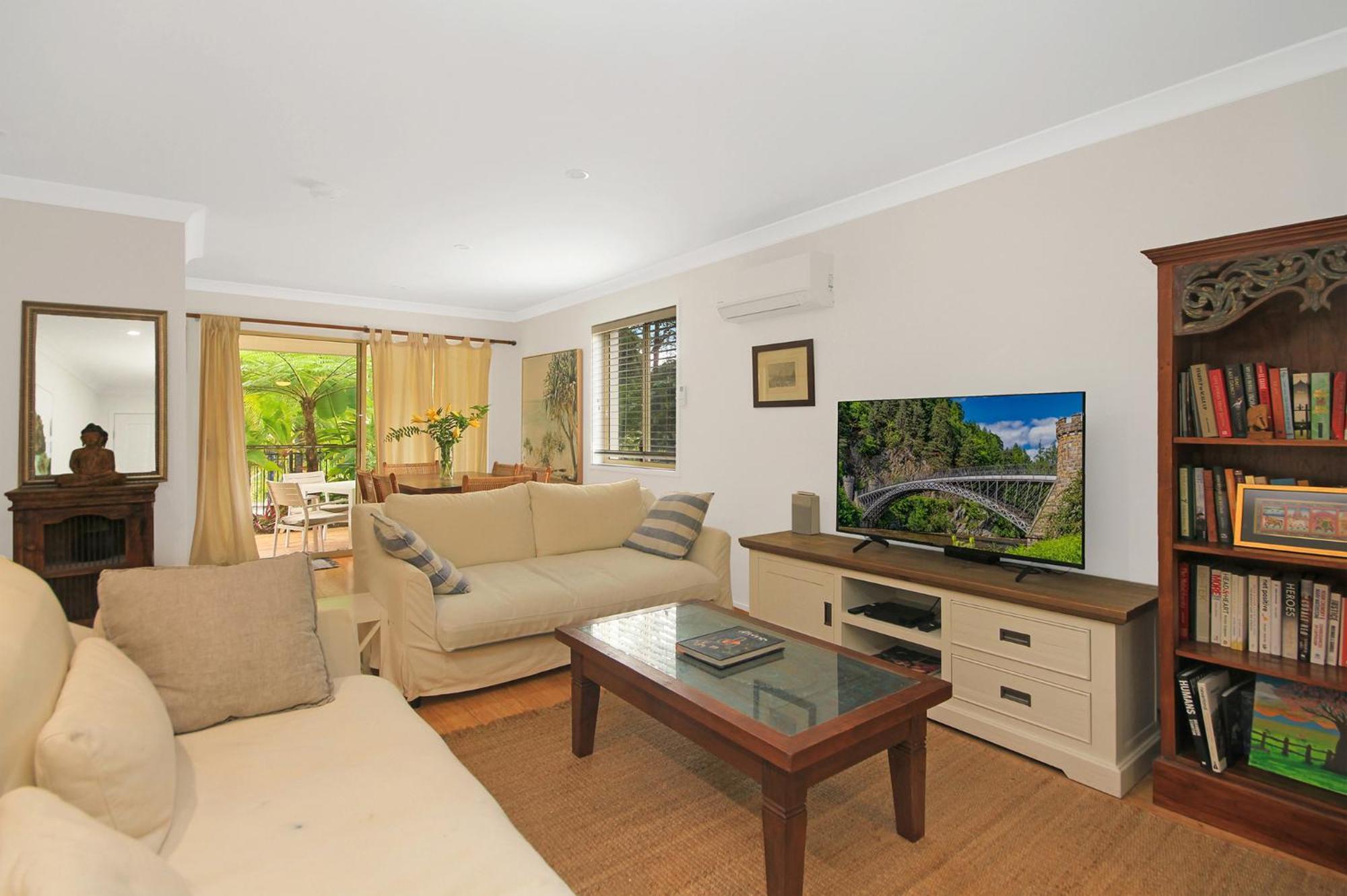 Byron Lakeside Holiday Apartments Byron Bay Exterior photo