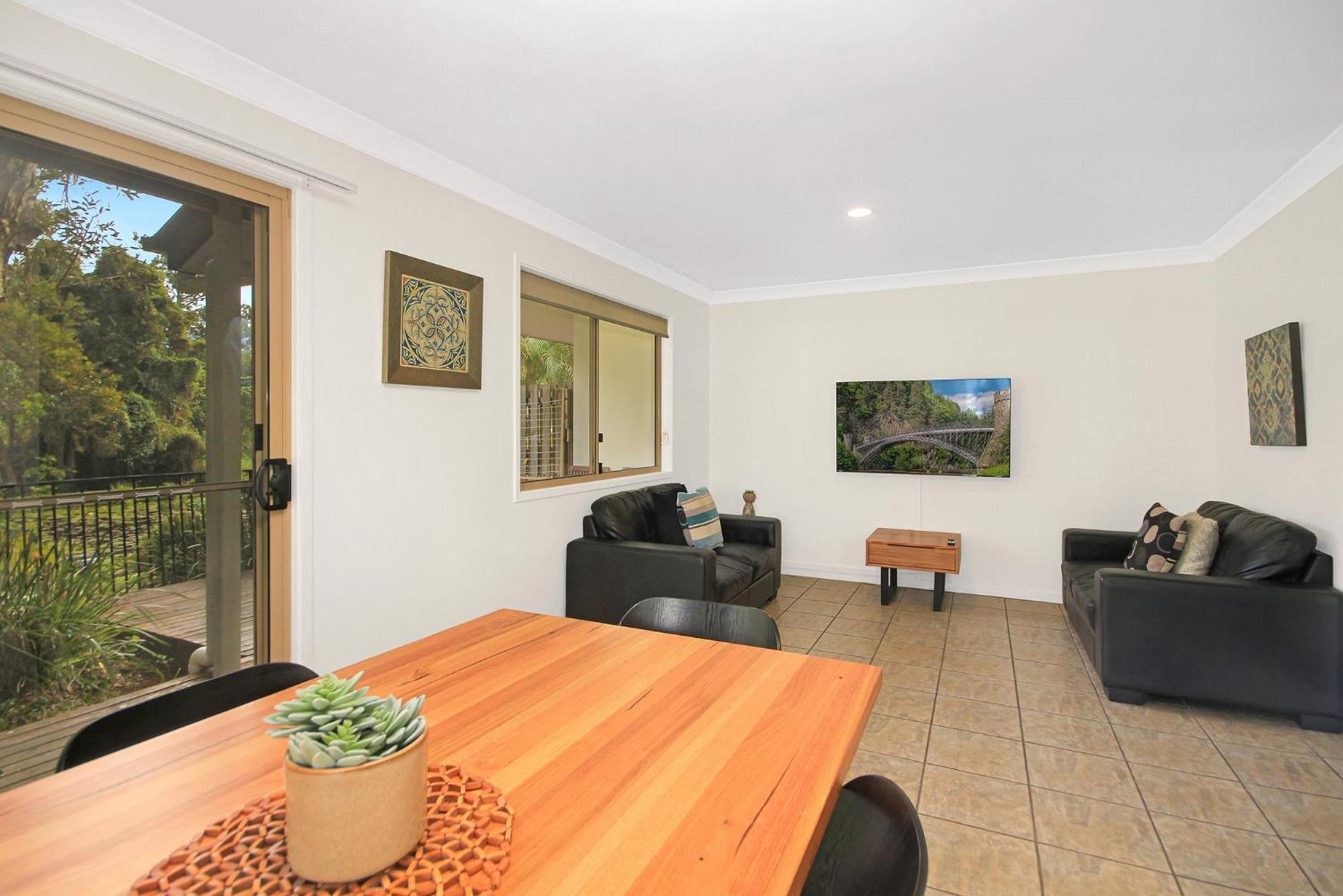 Byron Lakeside Holiday Apartments Byron Bay Exterior photo
